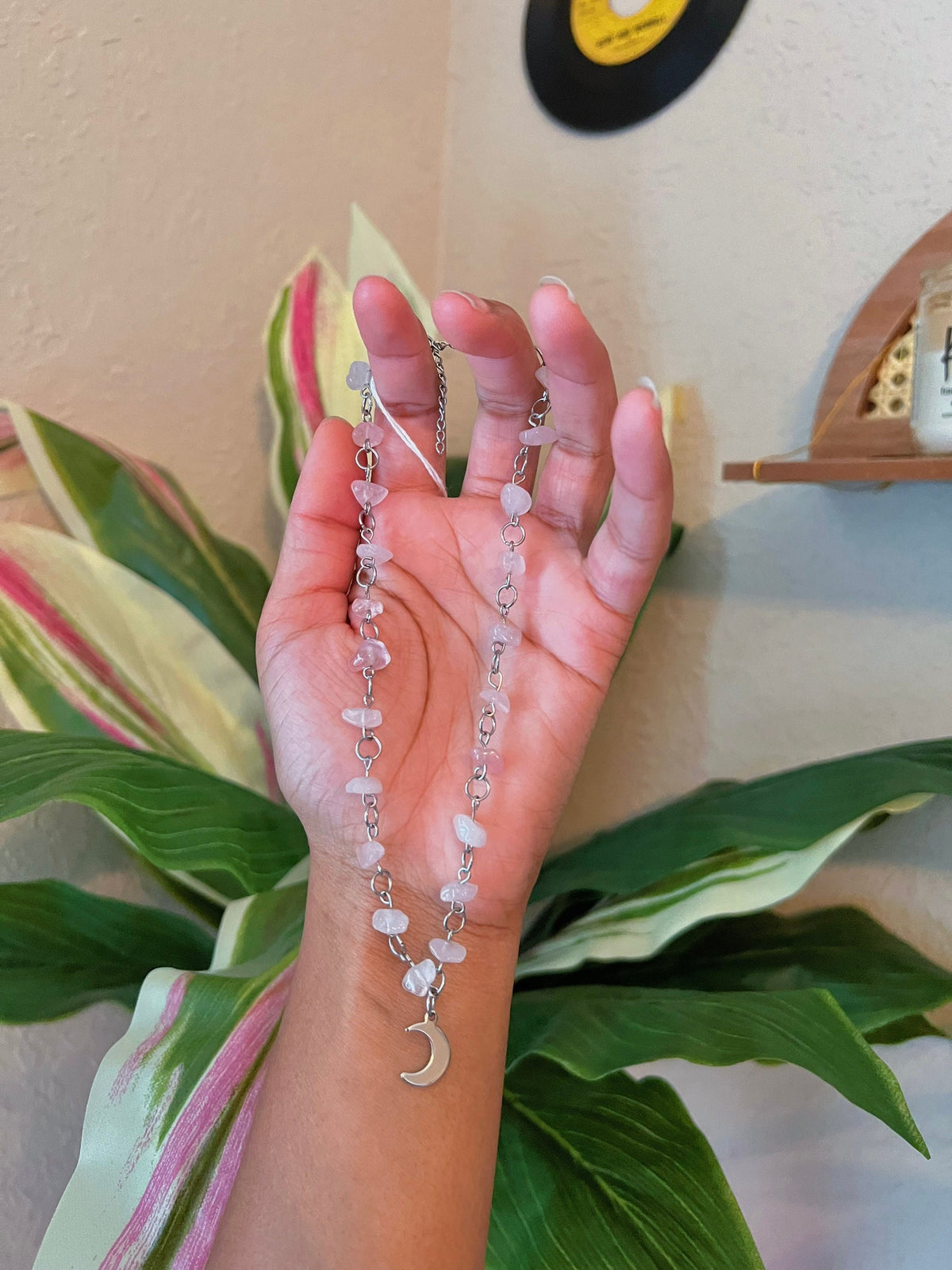 rose quartz moon necklace | cute crystal necklace | crystal necklace | rose quartz necklace | moon necklace | trendy necklace | valentines