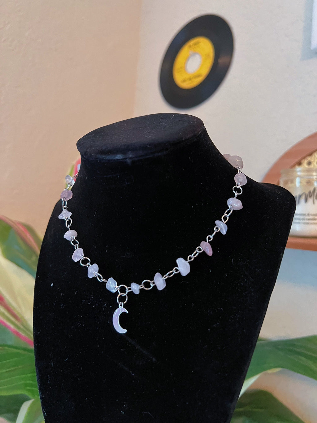 rose quartz moon necklace | cute crystal necklace | crystal necklace | rose quartz necklace | moon necklace | trendy necklace | valentines