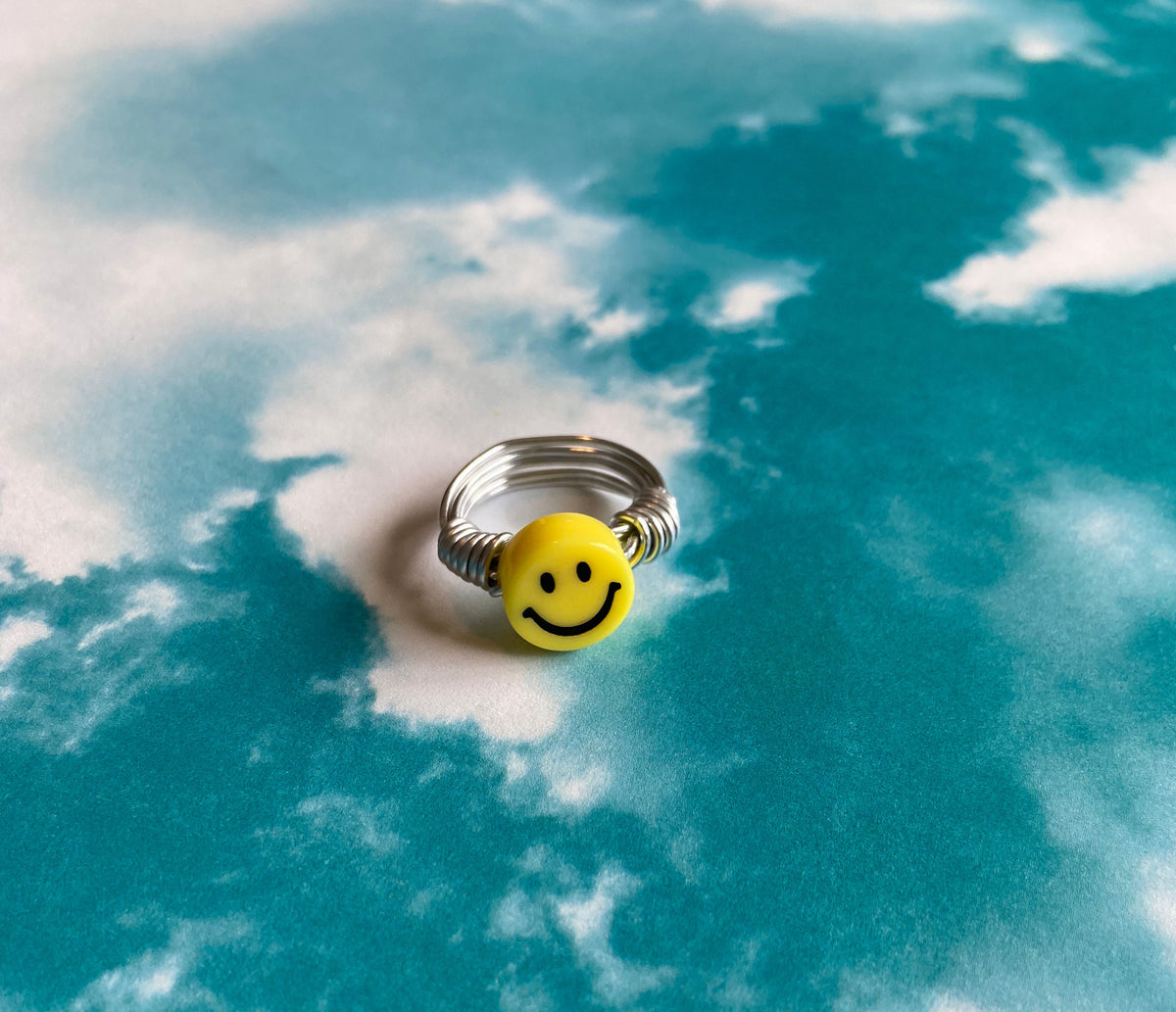 jumbo smiley face rings! | rings | smiley face | smile jewelry | trendy jewelry | rings | big rings | funky rings | funky jewelry