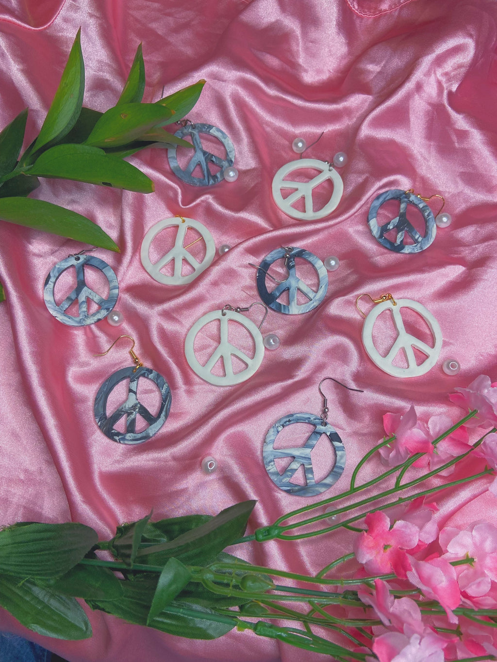 PEACE SIGN EARRINGS | handmade earrings | peace sign jewelry | 70s style | valentine gift ideas | hippie style | hippie earrings | gifts for