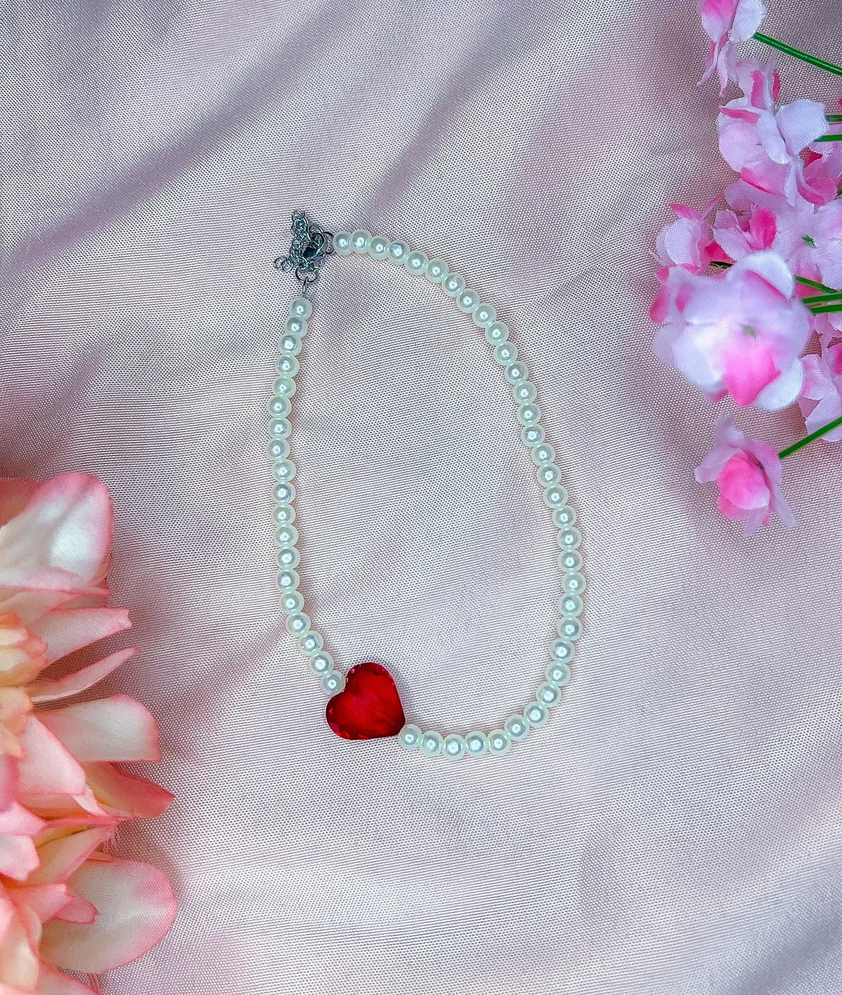 LOVER choker | necklace | beaded necklace | beaded jewelry | pretty choker | unique jewelry | heart necklace | pearl necklace | valentines