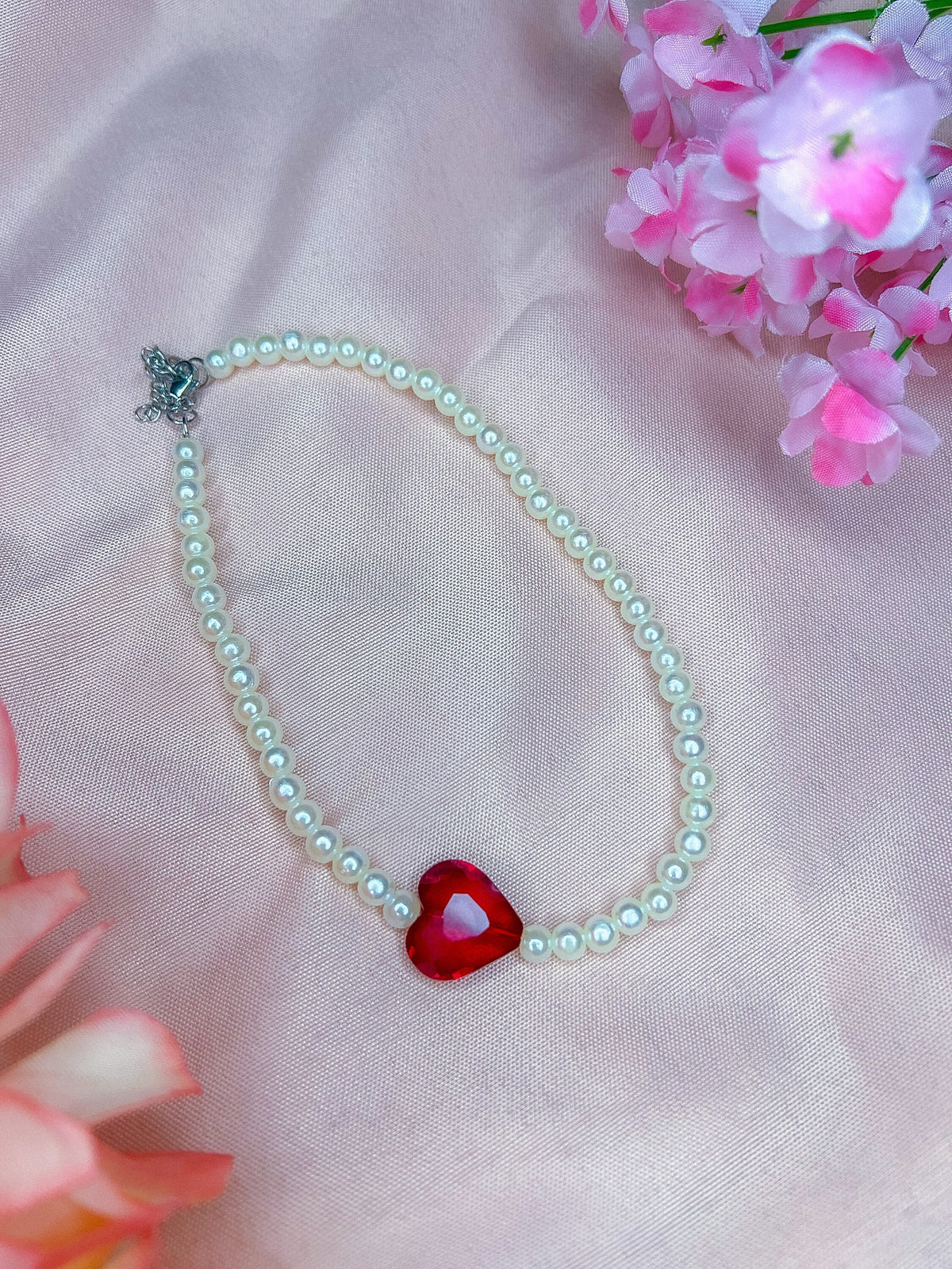 LOVER choker | necklace | beaded necklace | beaded jewelry | pretty choker | unique jewelry | heart necklace | pearl necklace | valentines